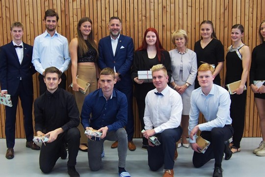 Sportovní gymnázium chrlí další talenty. Anketu ovládla medailistka ze střeleckého mistrovství světa