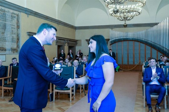 Prestižní anketu nejlepších mládežnických sportovců vyhrála nadějná tenistka a sportovní střelkyně