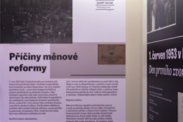 Výstava Den prvního zvonění připomíná 70 let od plzeňských protestů...