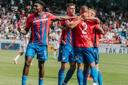 Slepené góly na konci poločasu rozhodly. Plzeň po výhře nad...