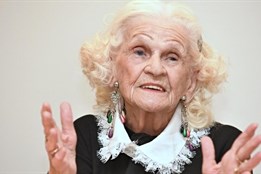 Zemřela Hana Gerzanicová, první dáma plzeňské poezie