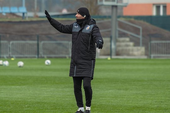 Výhru v přípravě kalí Plzni zranění Sýkory. Snad nebude vážné, doufá jeden z trenérů