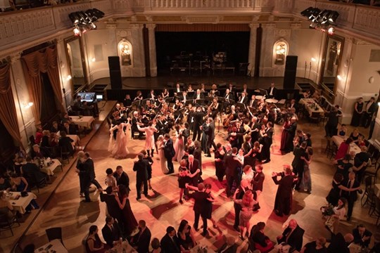 Smím prosit? Plesová sezóna začíná...