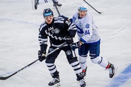 Hrozně jsme si to užili, hlásil po zápase pod širým nebem spokojený...