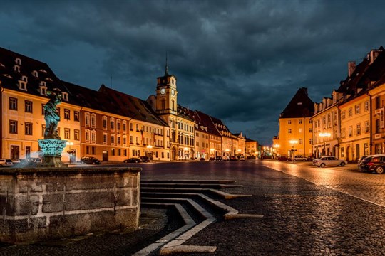 Karlovarský kraj poslední únorový víkend protančí!