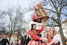 Tip na neděli: přivítejte jaro tradičním vynášením Morany!
