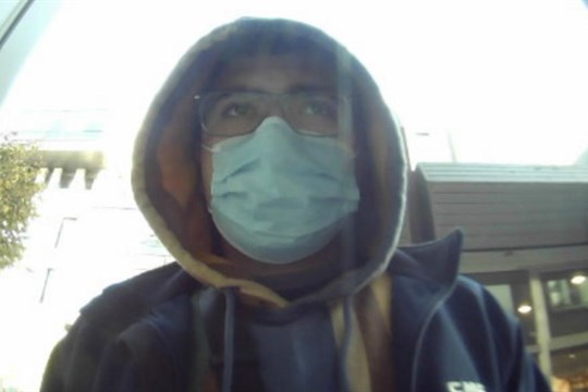 Podvodník se vydával za bankéře, ženu připravil o desítky tisíc korun