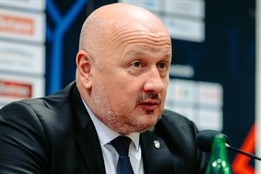 Chceme si zahrát poháry a špičku ligy, zní z Plzně. V kádru...