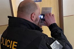 Policisté si posvítili na ubytovny na Domažlicku, odhalili také dva...