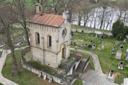 Exhumace ostatků barona Starcka a zahájení restaurátorských prací...