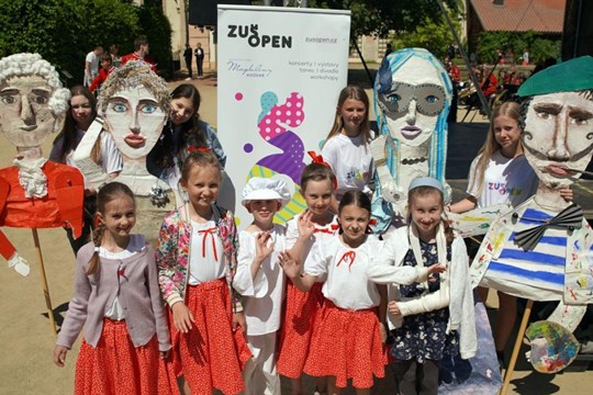 Festival základních uměleckých škol ZUŠ Open rozehraje centrum Plzně, park U Bazénu, Zbirožský dvůr i další místa v kraji