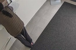 Promiňte, mohu si tu na chvilku zdřímnout?