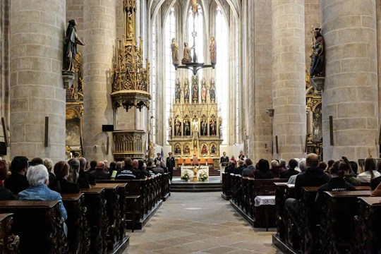 Městská policie Plzeň slouží veřejnosti už třiatřicet let. Slavnostní ceremoniál se odehrál v katedrále sv. Bartoloměje