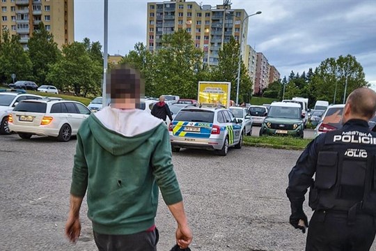 Plánovaný piknik pro muže skončil dříve, než začal