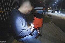 V Červeném Hrádku zasahovala hlídka u zraněného opilého muže