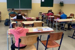 Rekordmanka z Rokycanska. V 7. třídě měla školačka 457 neomluvených...