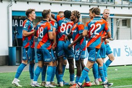 Poslední rána kapitána. Viktorii spasila s Karvinou penalta v...