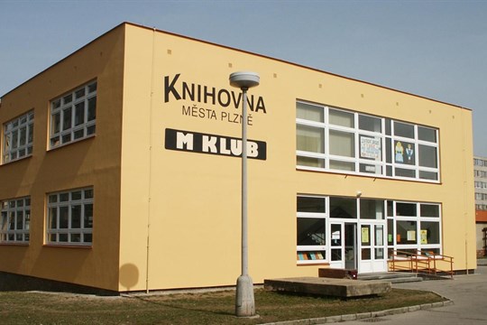M-klub ve Skvrňanech zve na zářijové pořady