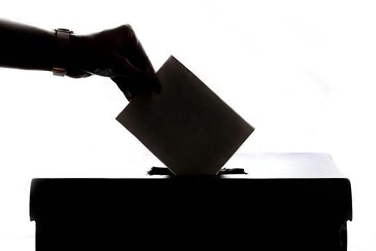 Do voleb v Plzeňském kraji jde více stran, ale méně kandidátů než v roce 2021