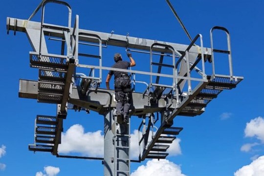 Skiareál Karolinka. Čtyřsedačka zase o kus blíže!