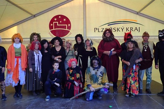 Přijďte si v neděli užít Radoušovy hry na Radyni