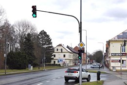 Domažlice svítí úsporněji. Město mění semafory za moderní LED...