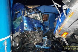 Aktualizováno: Vážná nehoda zablokovala dálnici D5 na Tachovsku