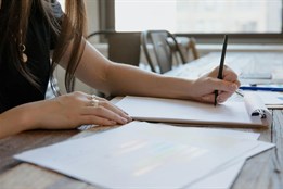 Vzdělání a věda jako vládní priorita – pravda nebo pouhá nenaplněná...