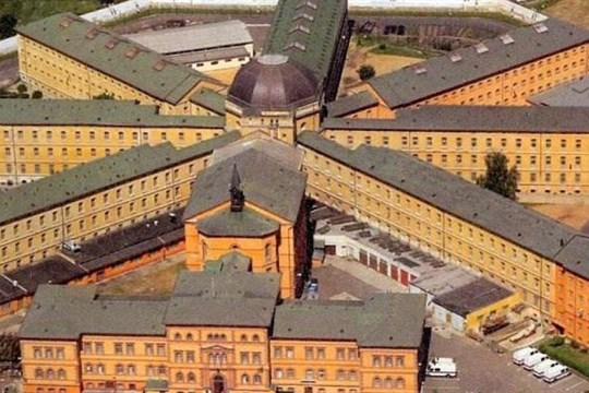 Kriminalisté v Plzni vyšetřují od čtvrtka vraždu mezi odsouzenými ve věznici