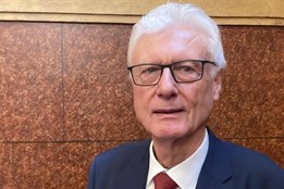 Novým kandidátem na děkana Fakulty ekonomické ZČU je profesor Emil...