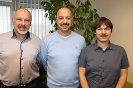 Ředitel s knírem. Fakultní nemocnice se připojila k Movemberu