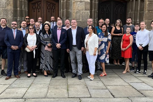 Kandidáty SPOLU do komunálních a senátních voleb přijel podpořit premiér Fiala