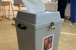 Ve 2. kole se v senátním obvodu Rokycany střetnou Vanka (ANO) a...