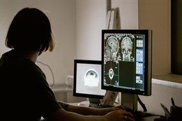 Studentka Fakulty zdravotnických studií vymyslela příručku pro děti...