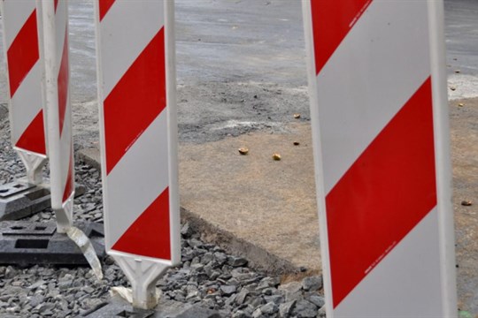 VIDEO: Hlavní ulice v Mariánských Lázních je zavřená