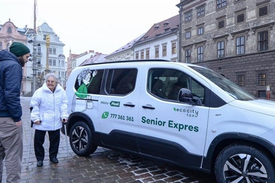 Senior Expres v Plzni bude mít nového provozovatele. Město slibuje efektivnější službu