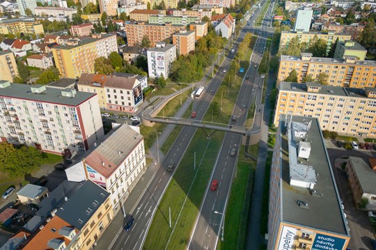 Konec temného podchodu: Plzeň postaví přes Rokycanskou moderní lávku za 100 milionů