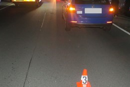 Policie pátrá po „ženě ve žlutém“. Hledá svědky srážky vozu s...