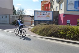 Venkovní reklama pomáhá