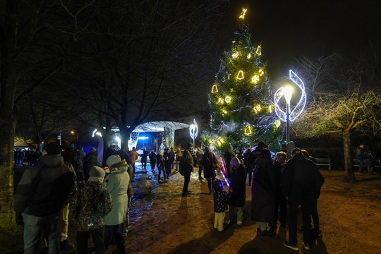 Téměř čtyři tisícovky lidí si užily dvoudenní Advent na Čtyřce